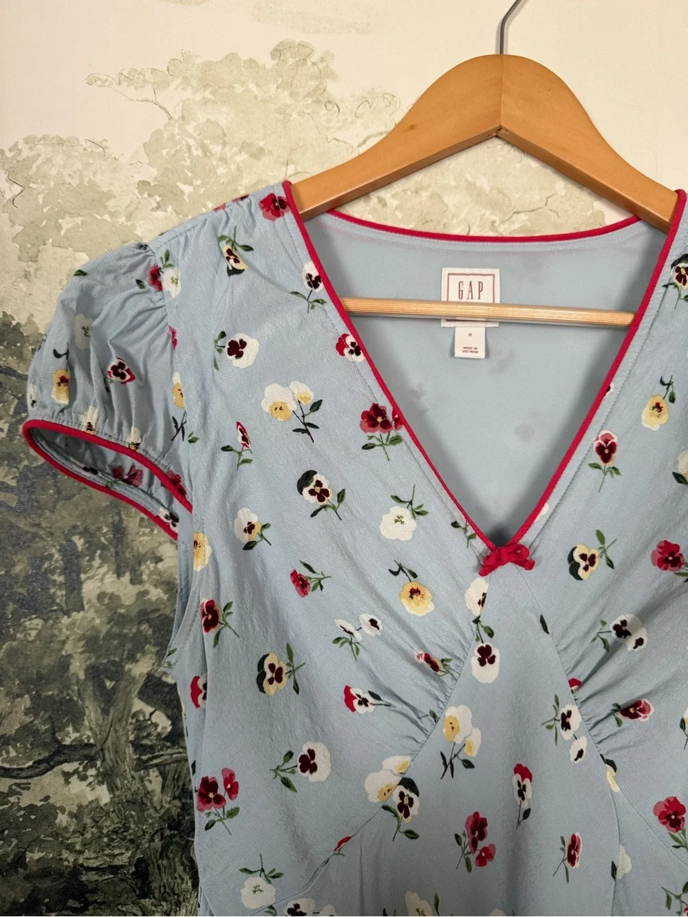 GAP / Doen Light Blue Floral Wrap Dress with Pink Trim - Picture 2 of 5